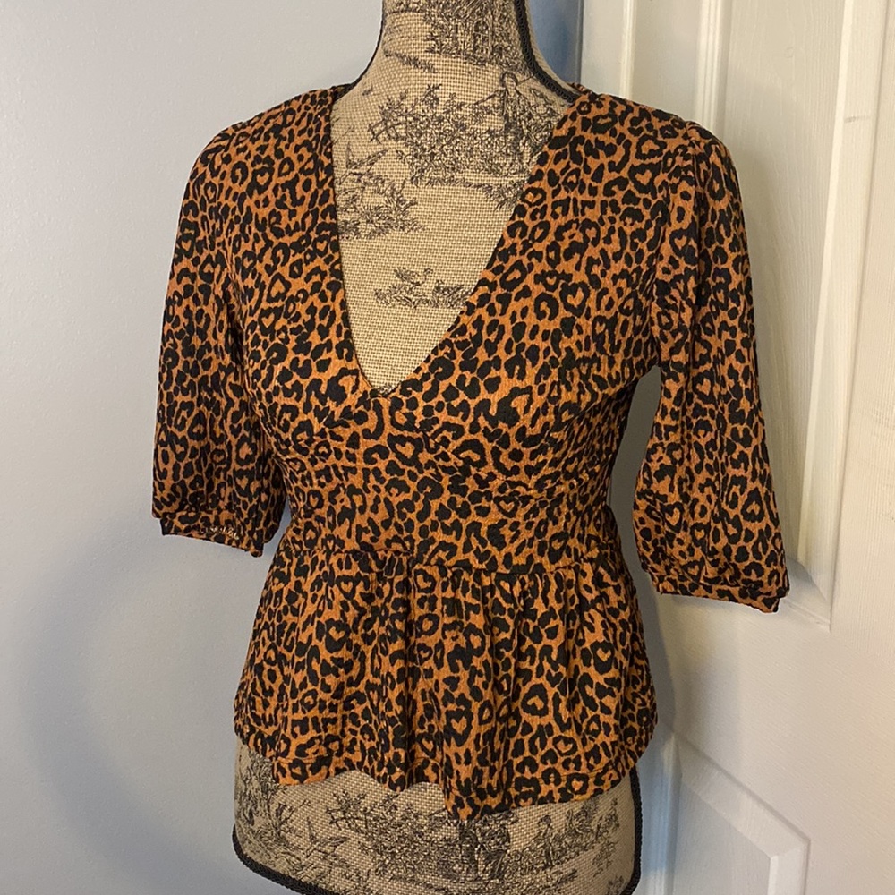 Leopard Top - Picture 5 of 9